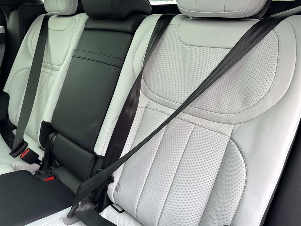 New 2026 Land Rover Range Rover Sport Dynamic SE image 14