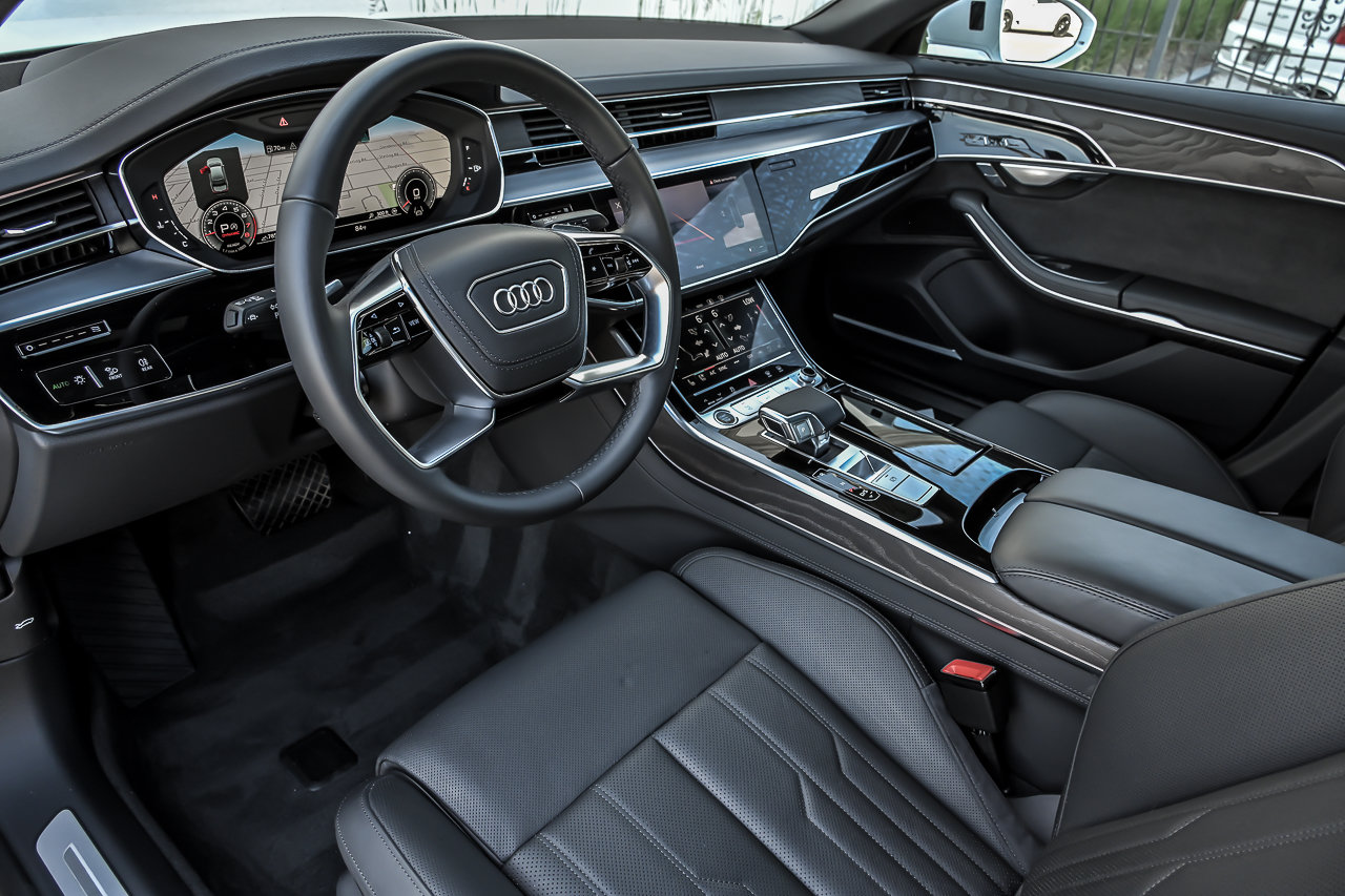 Used 2025 Audi A8 L 3.0T w/ Executive Package AWD/4WD image 20
