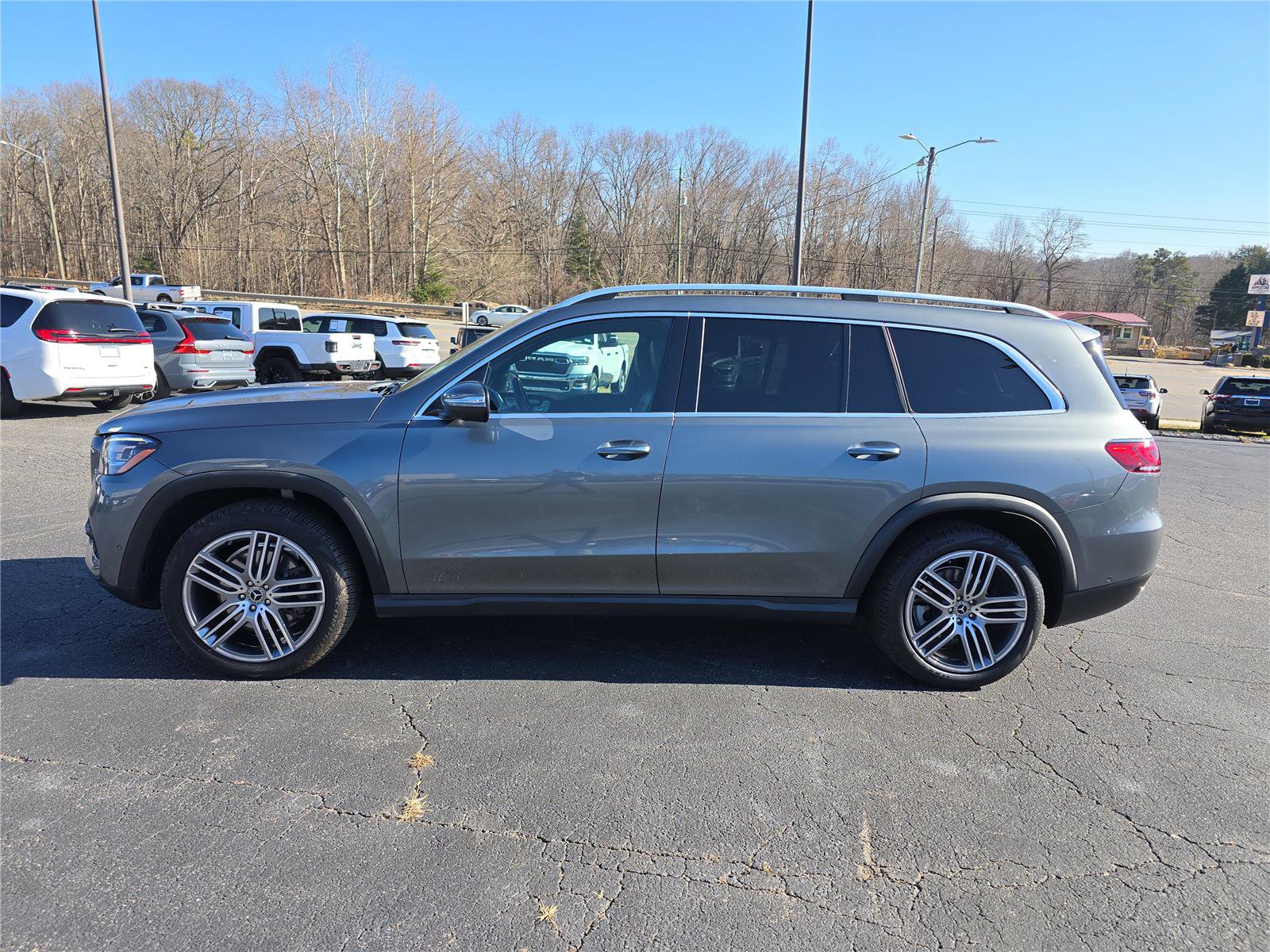 Used 2021 Mercedes-Benz GLS 450 4MATIC image 7