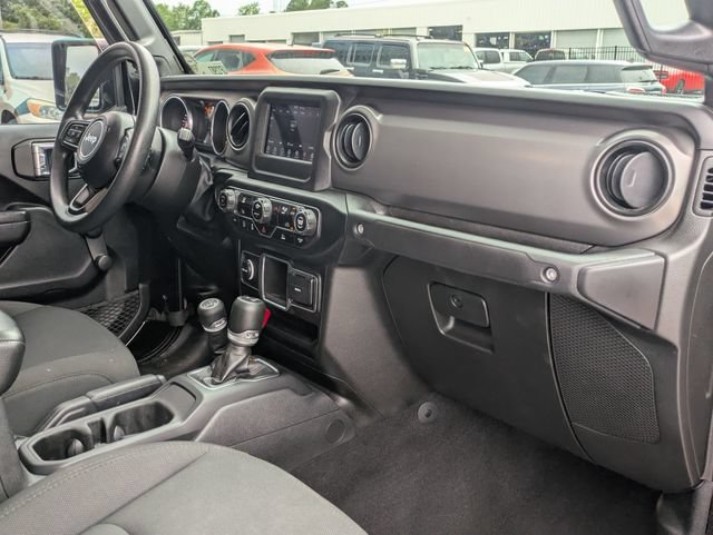 Used 2023 Jeep Gladiator Sport w/ Trailer Tow Package AWD/4WD image 28