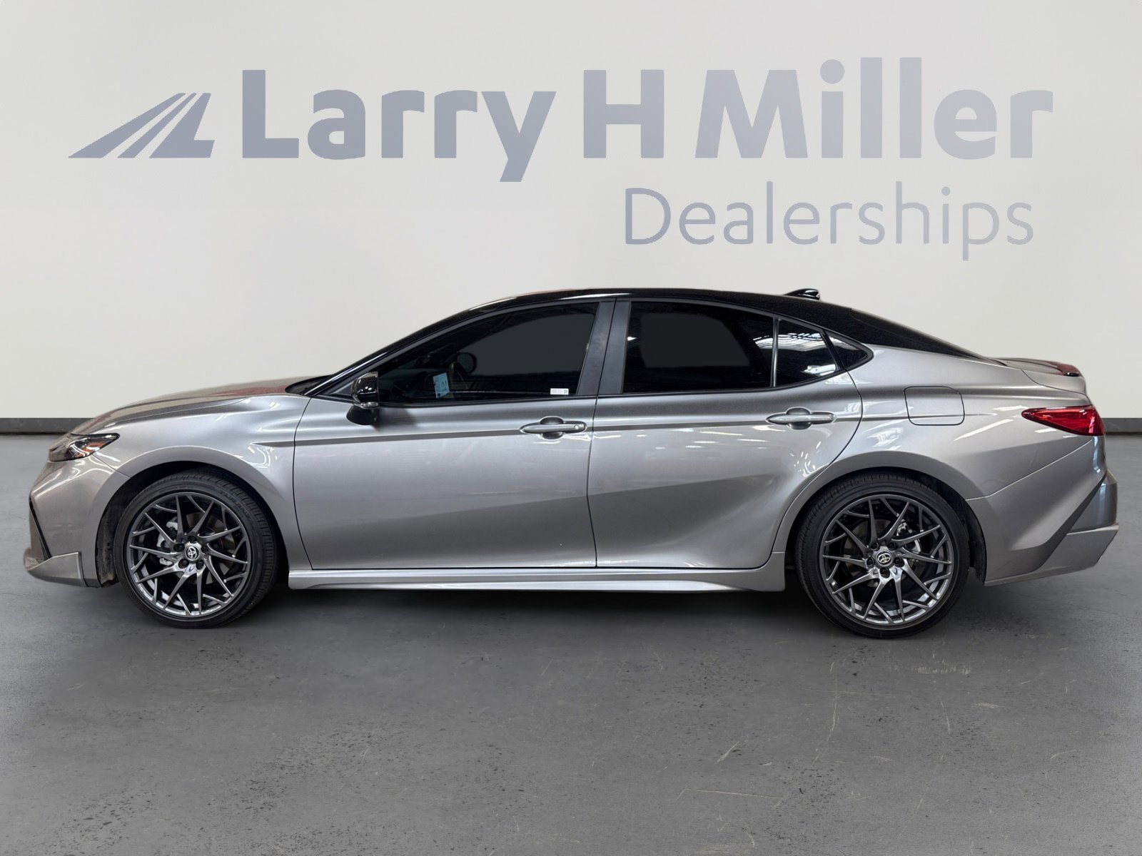 Certified 2025 Toyota Camry XSE w/ Premium Package image 2