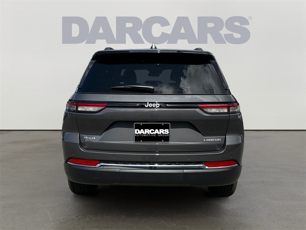 New 2025 Jeep Grand Cherokee Laredo w/ Trailer Tow Package image 6