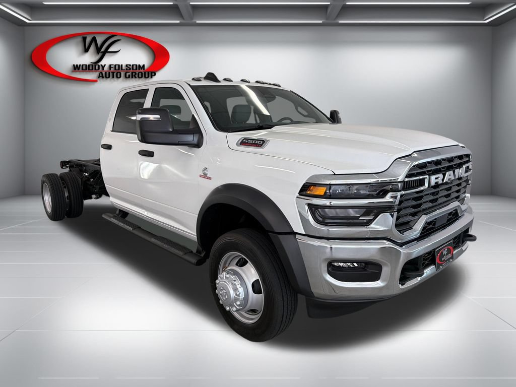 New 2026 RAM 5500 Tradesman w/ Chrome Appearance Group AWD/4WD image 3