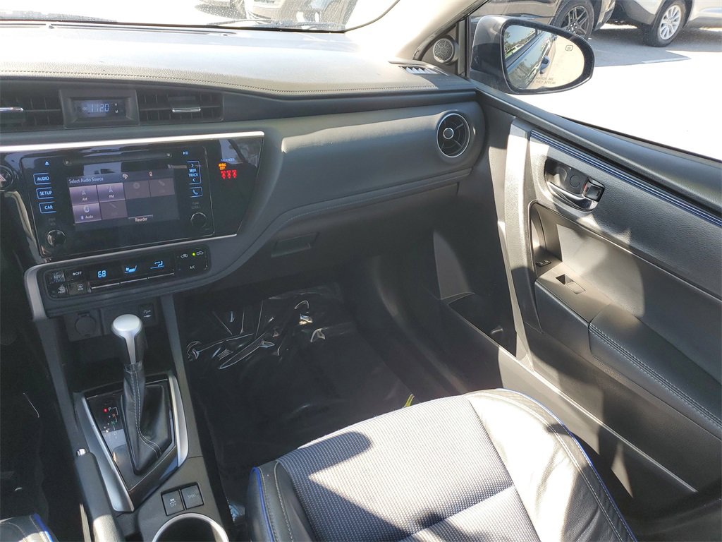 Used 2019 Toyota Corolla SE image 16