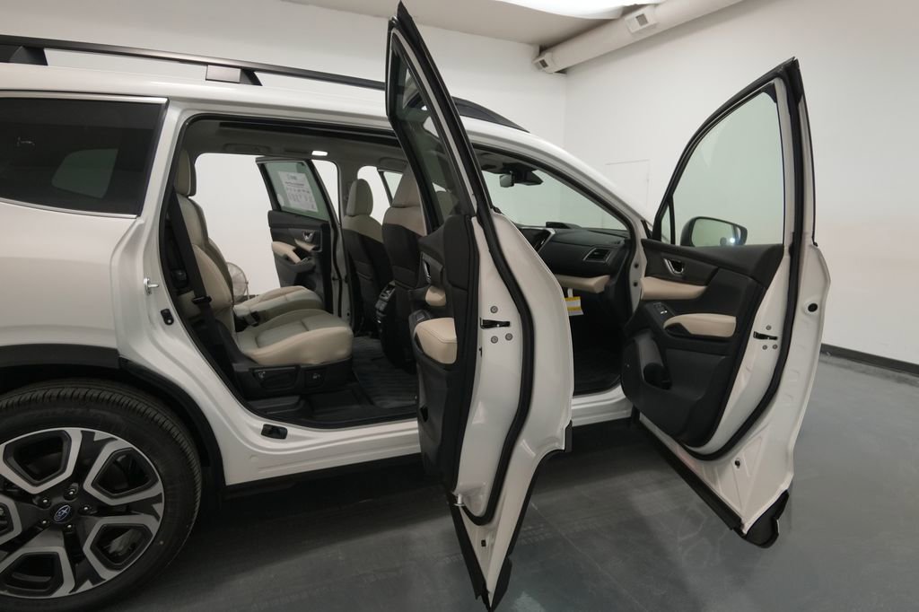 New 2025 Subaru Ascent Limited image 31