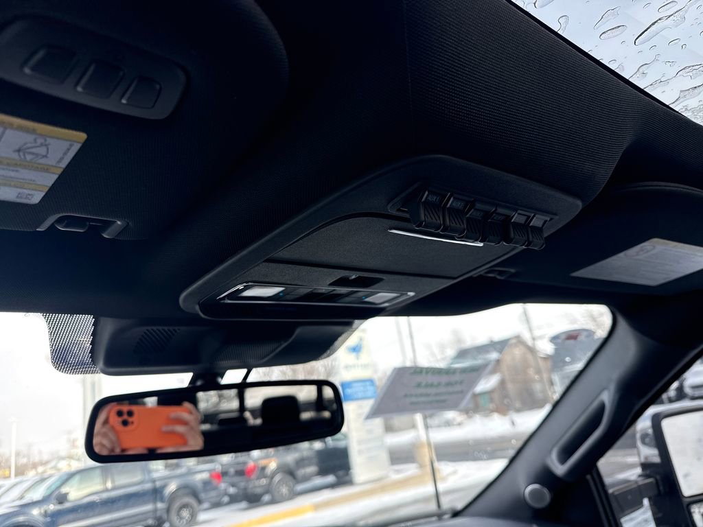 Used 2024 Ford F350 Platinum image 47