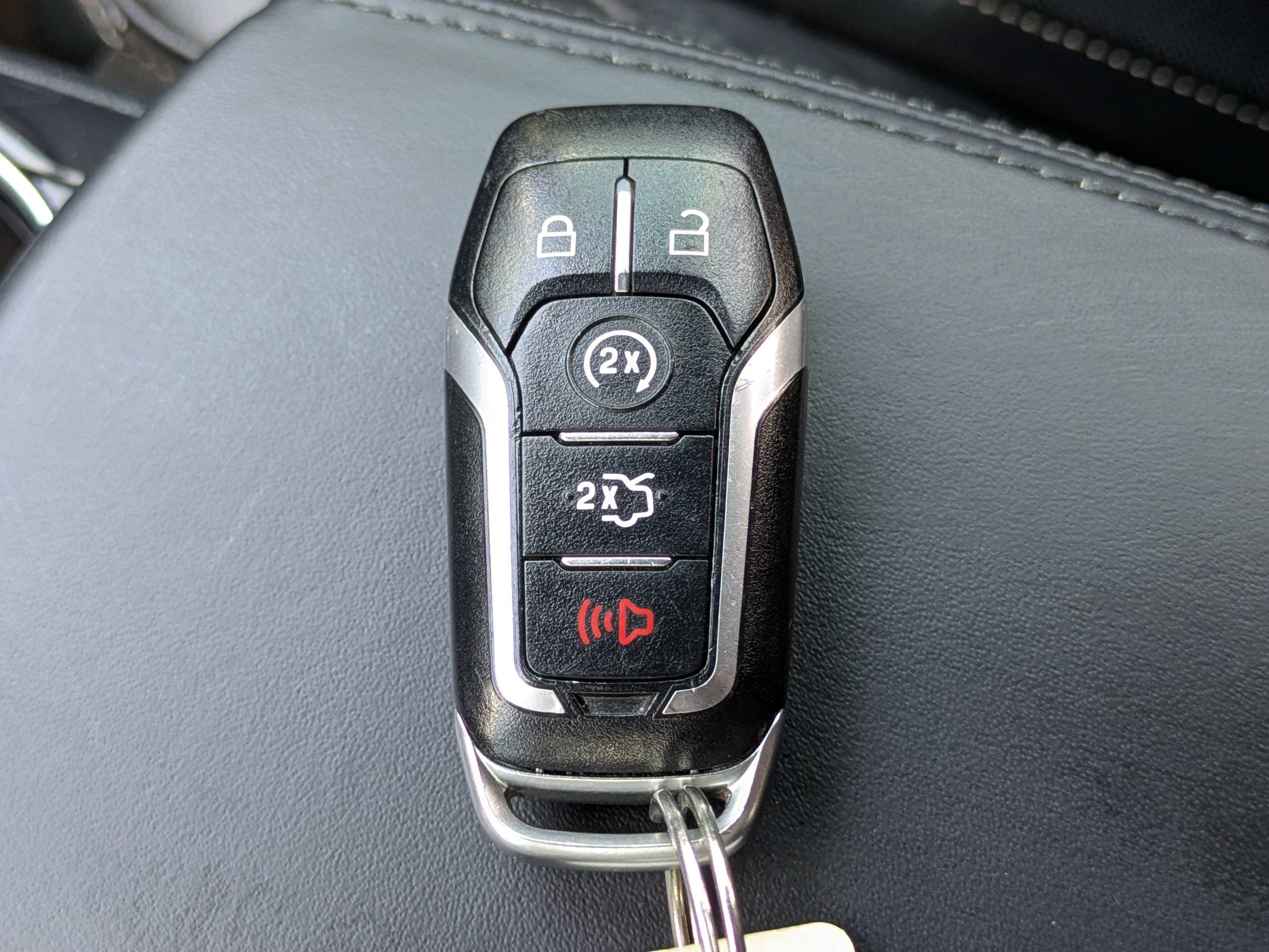 Used 2017 Ford Explorer Platinum AWD/4WD image 31