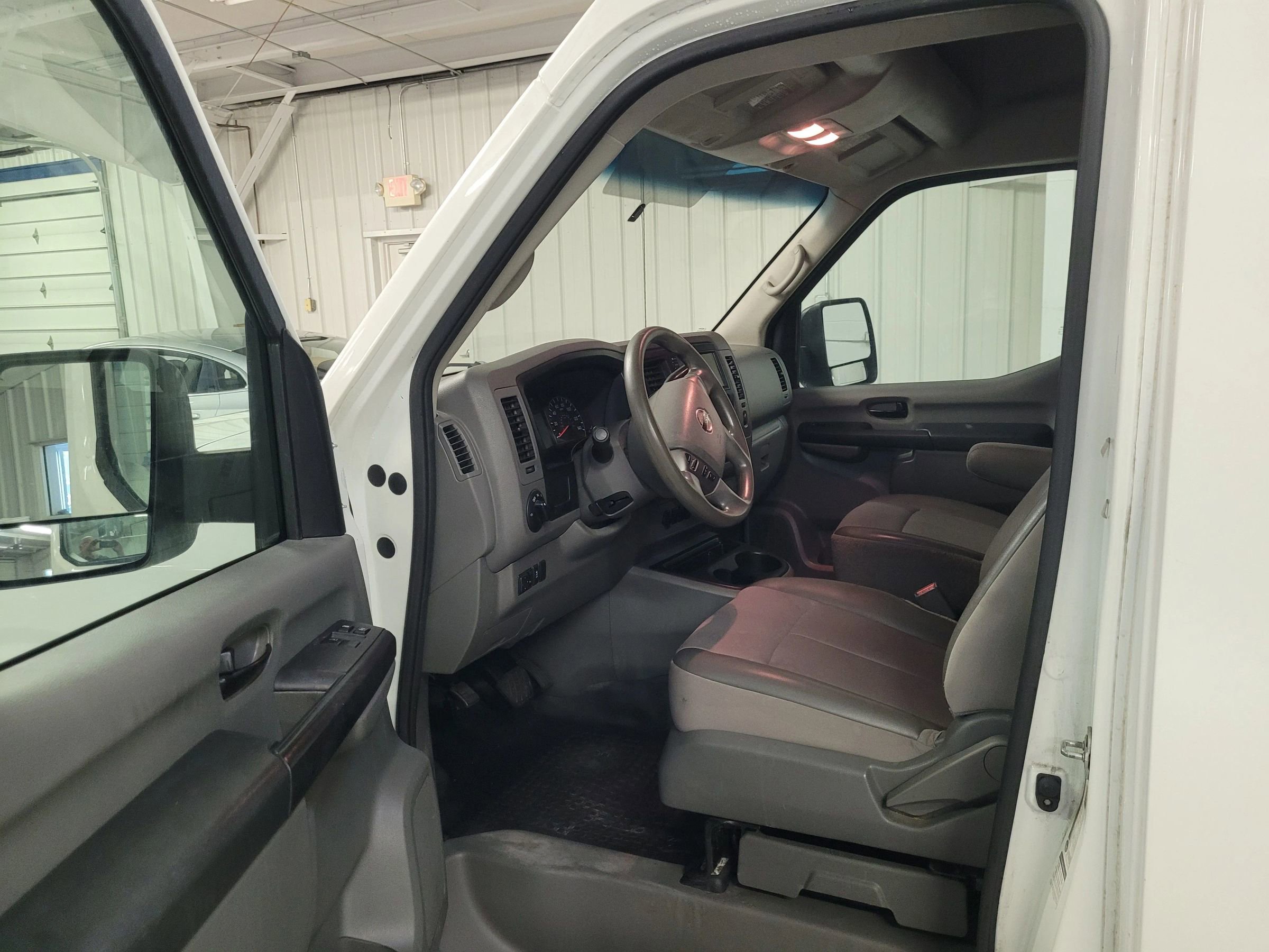 Used 2019 Nissan NV 2500 S image 13