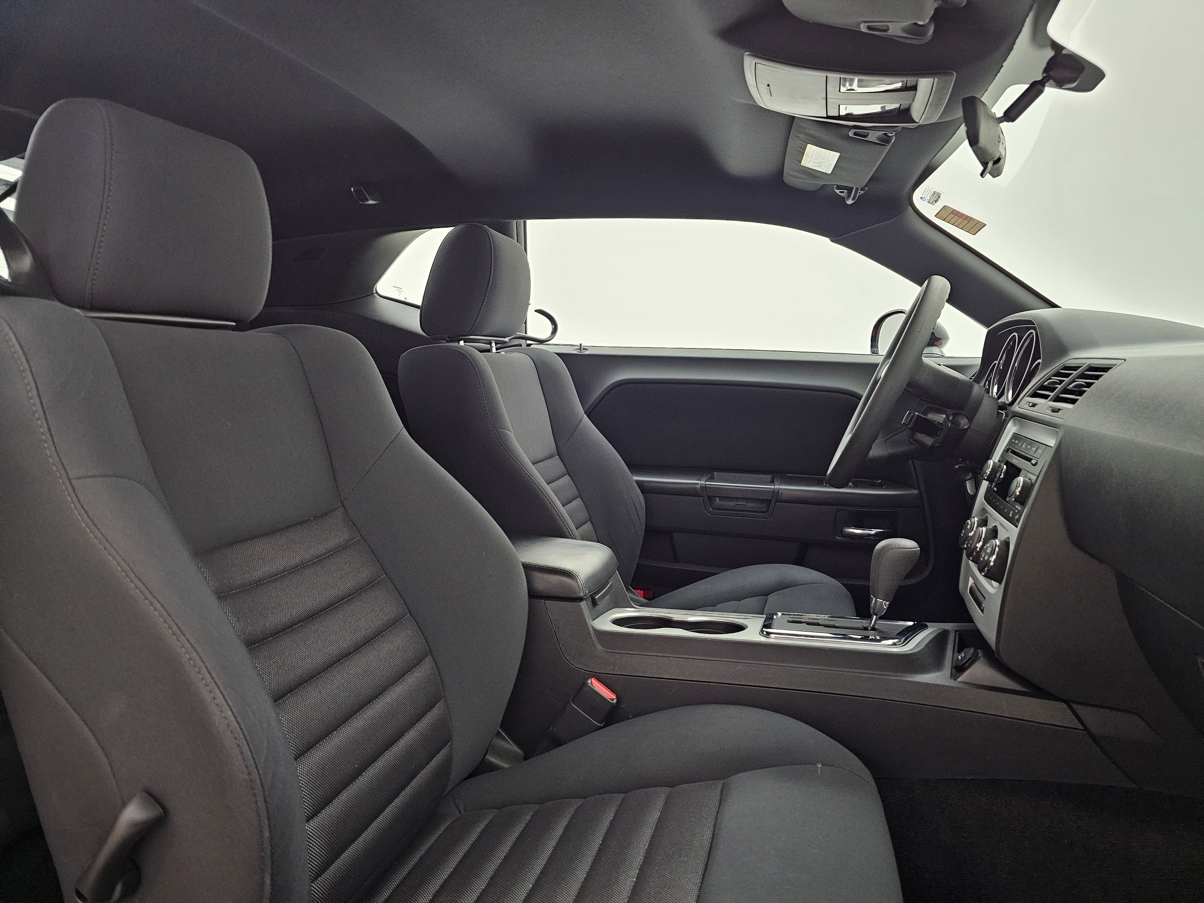 Used 2010 Dodge Challenger SE image 20