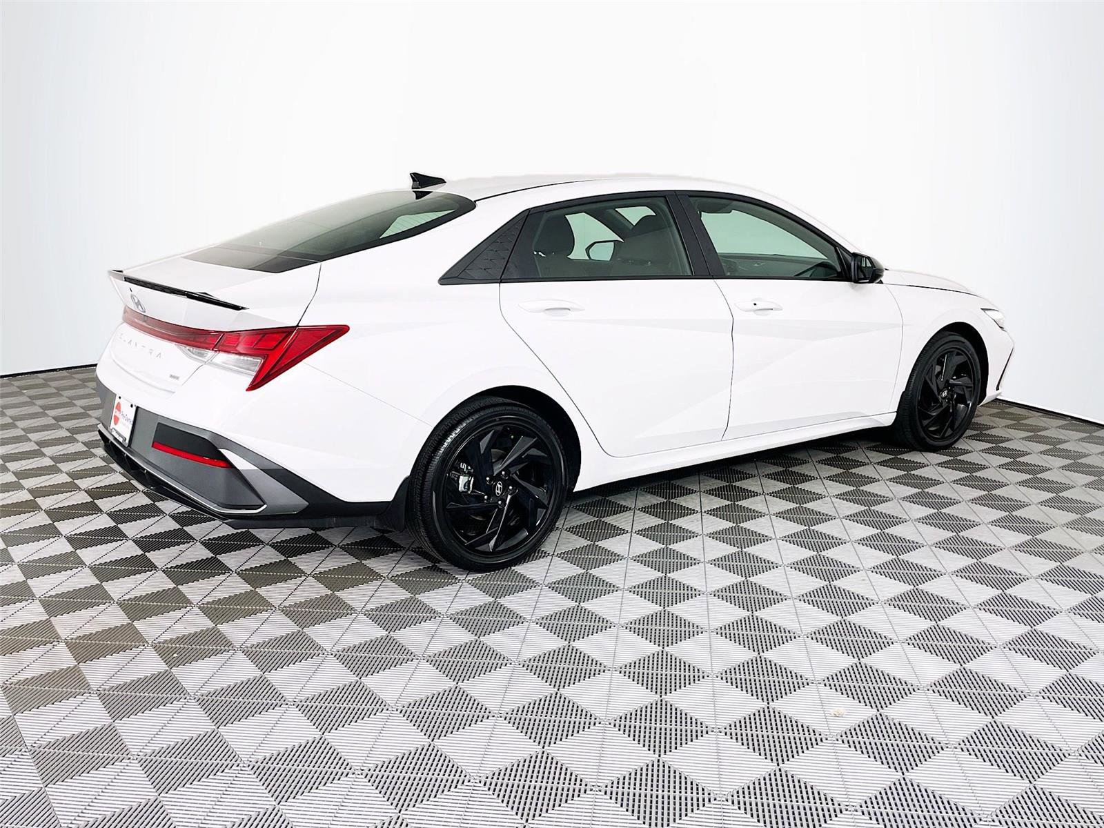 Certified 2026 Hyundai Elantra Sport FWD image 11