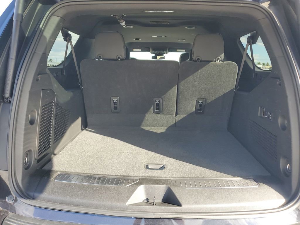 Certified 2025 Chevrolet Suburban Premier image 22