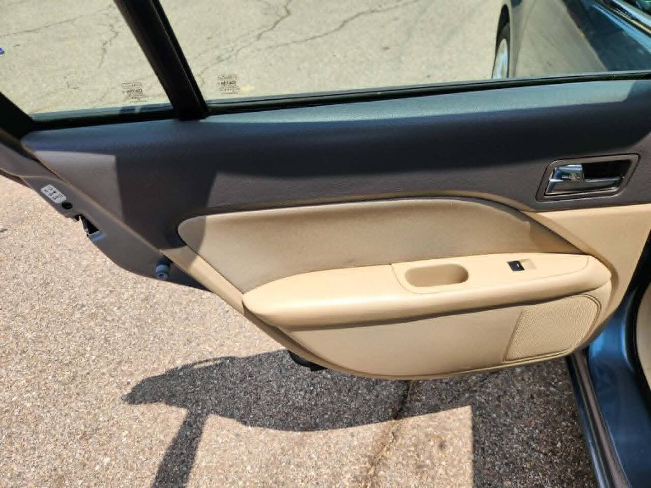 Used 2011 Ford Fusion SE w/ 202A Rapid Spec Order Code FWD image 12