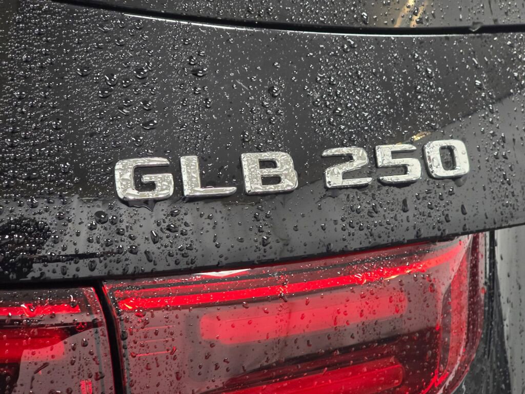 New 2026 Mercedes-Benz GLB 250 4MATIC image 22