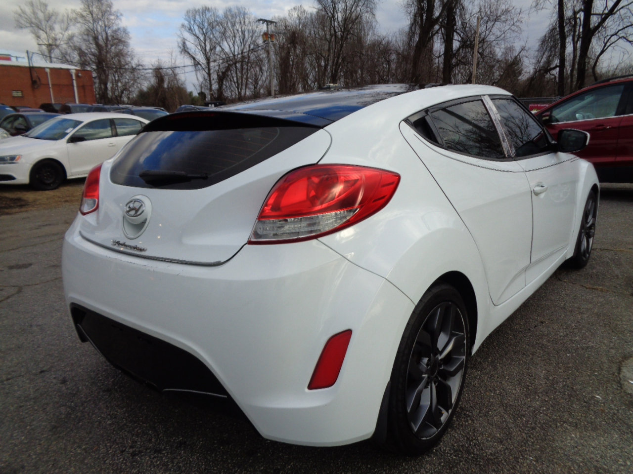 Used 2012 Hyundai Veloster Base w/ Style Pkg image 5