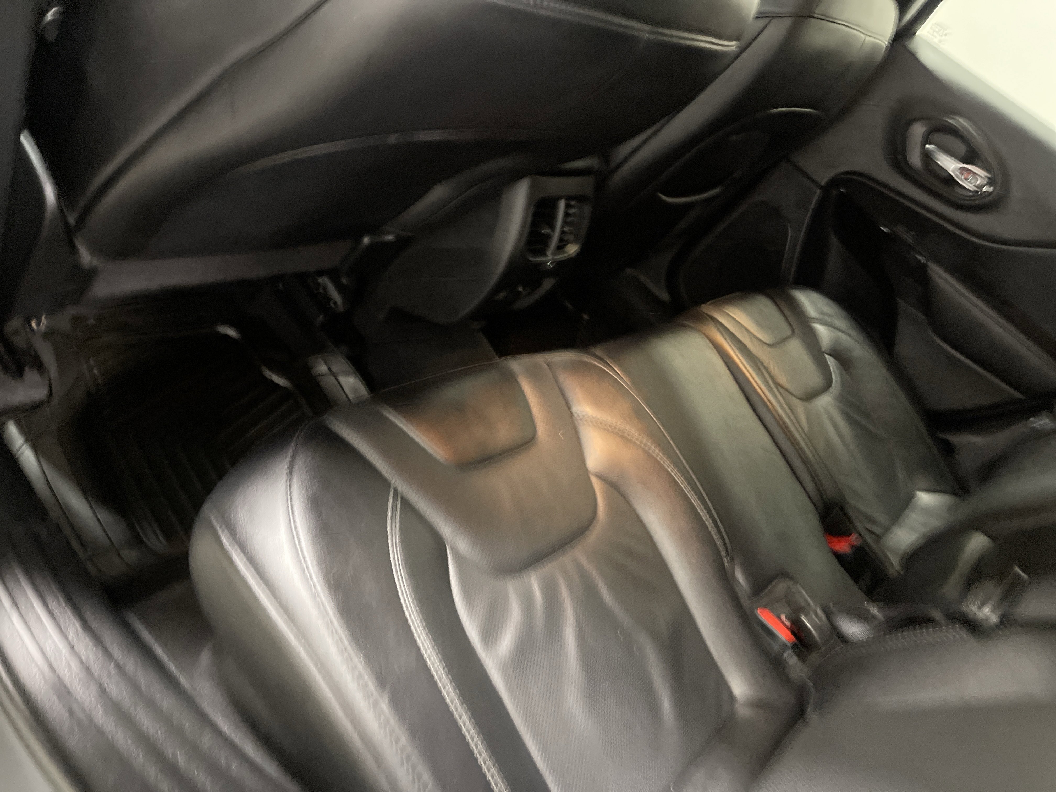 Used 2023 Jeep Cherokee Altitude Lux image 17