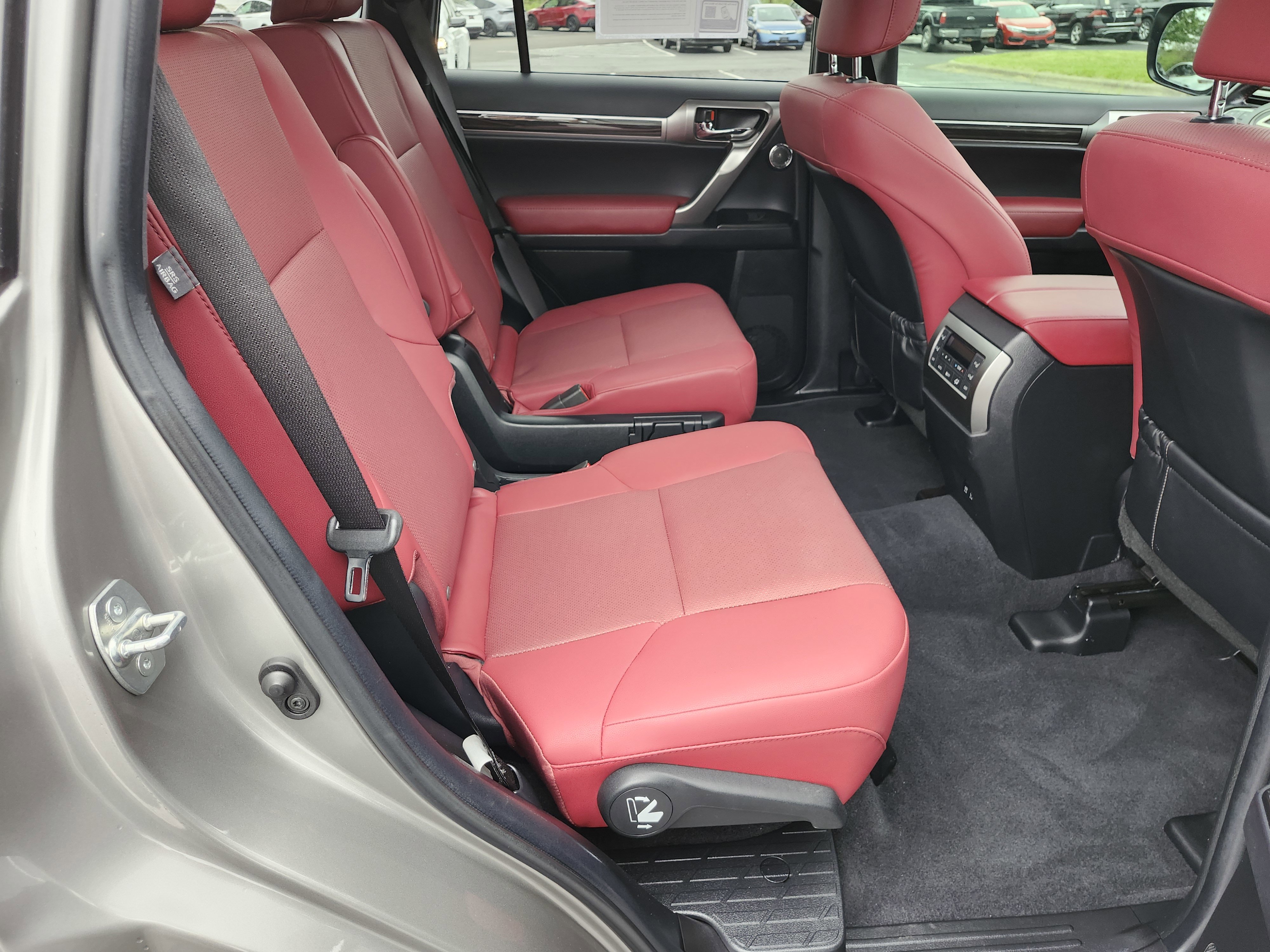 Used 2022 Lexus GX 460 Premium AWD/4WD image 25
