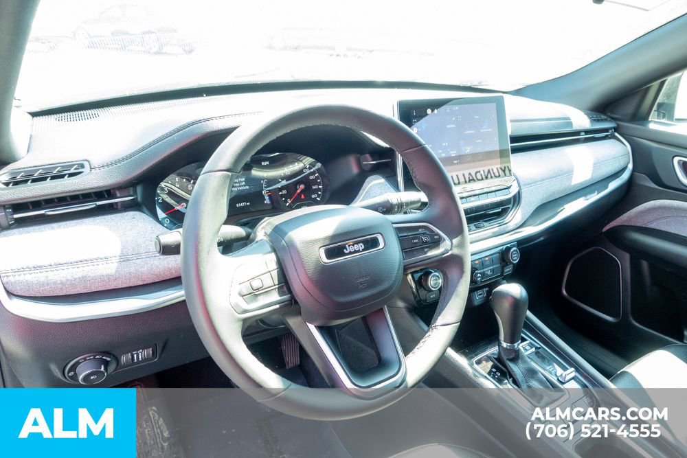 Used 2024 Jeep Compass Latitude image 21