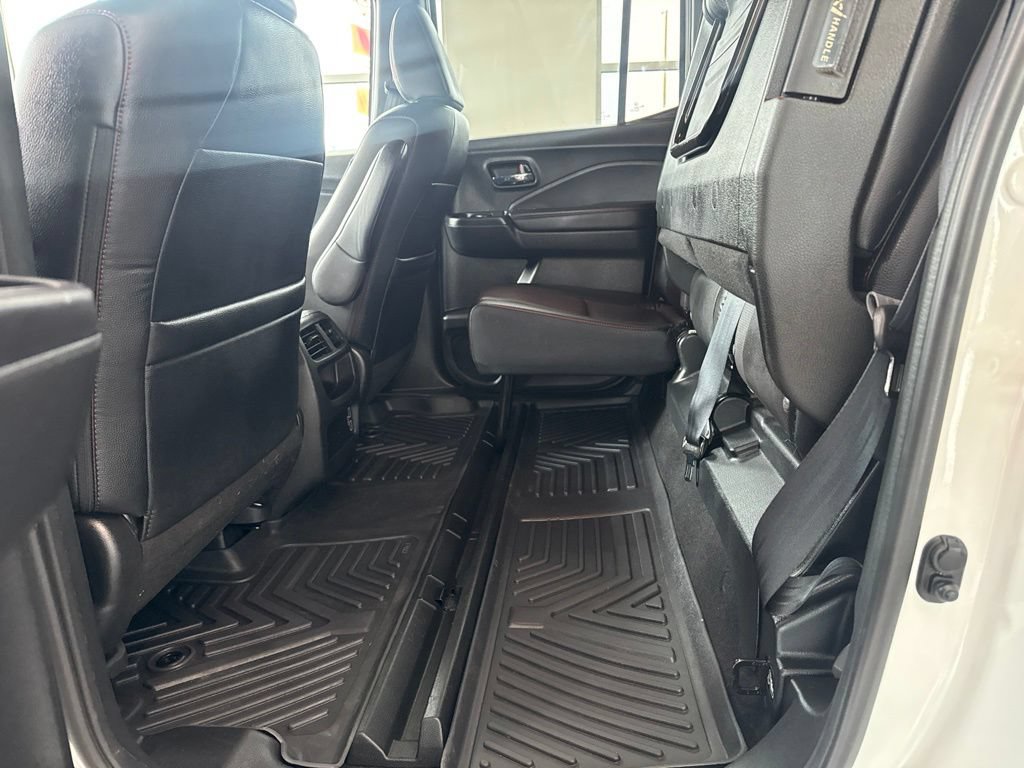 Used 2021 Honda Ridgeline Black Edition image 12