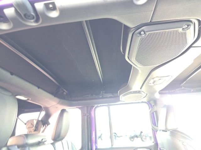 Used 2023 Jeep Wrangler Unlimited Sahara w/ Cold Weather Group image 47