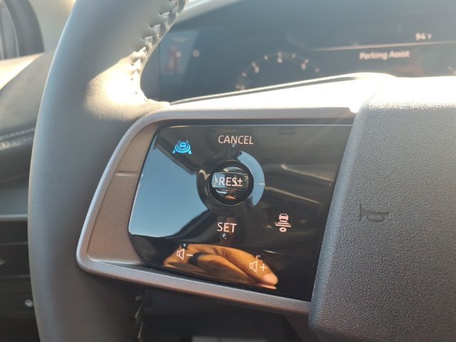 Used 2025 Nissan Murano SV FWD image 25