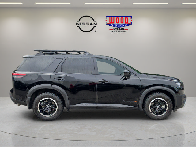 Used 2025 Nissan Pathfinder Rock Creek AWD/4WD image 2