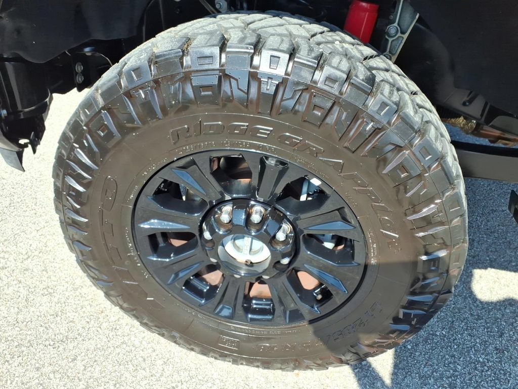 Used 2022 Ford F250 Lariat w/ Tremor Off-Road Package AWD/4WD image 5