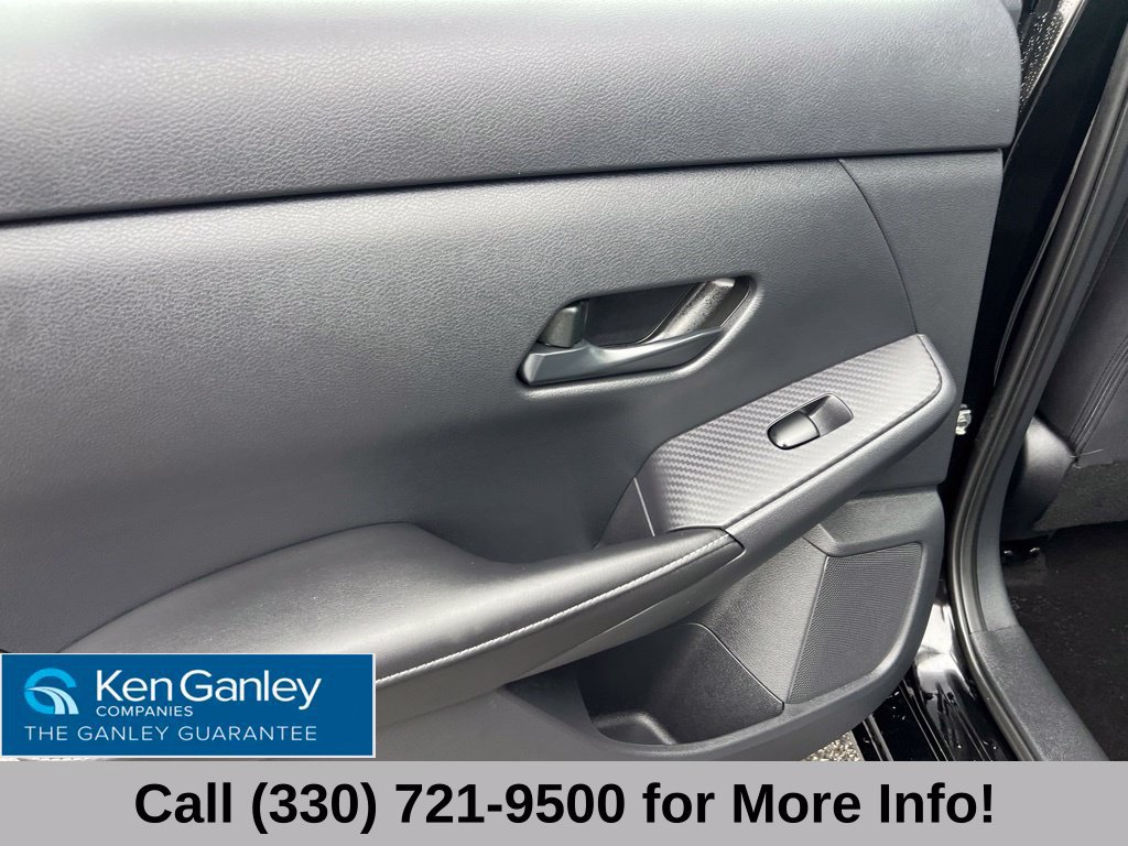 Used 2024 Nissan Sentra SV FWD image 44