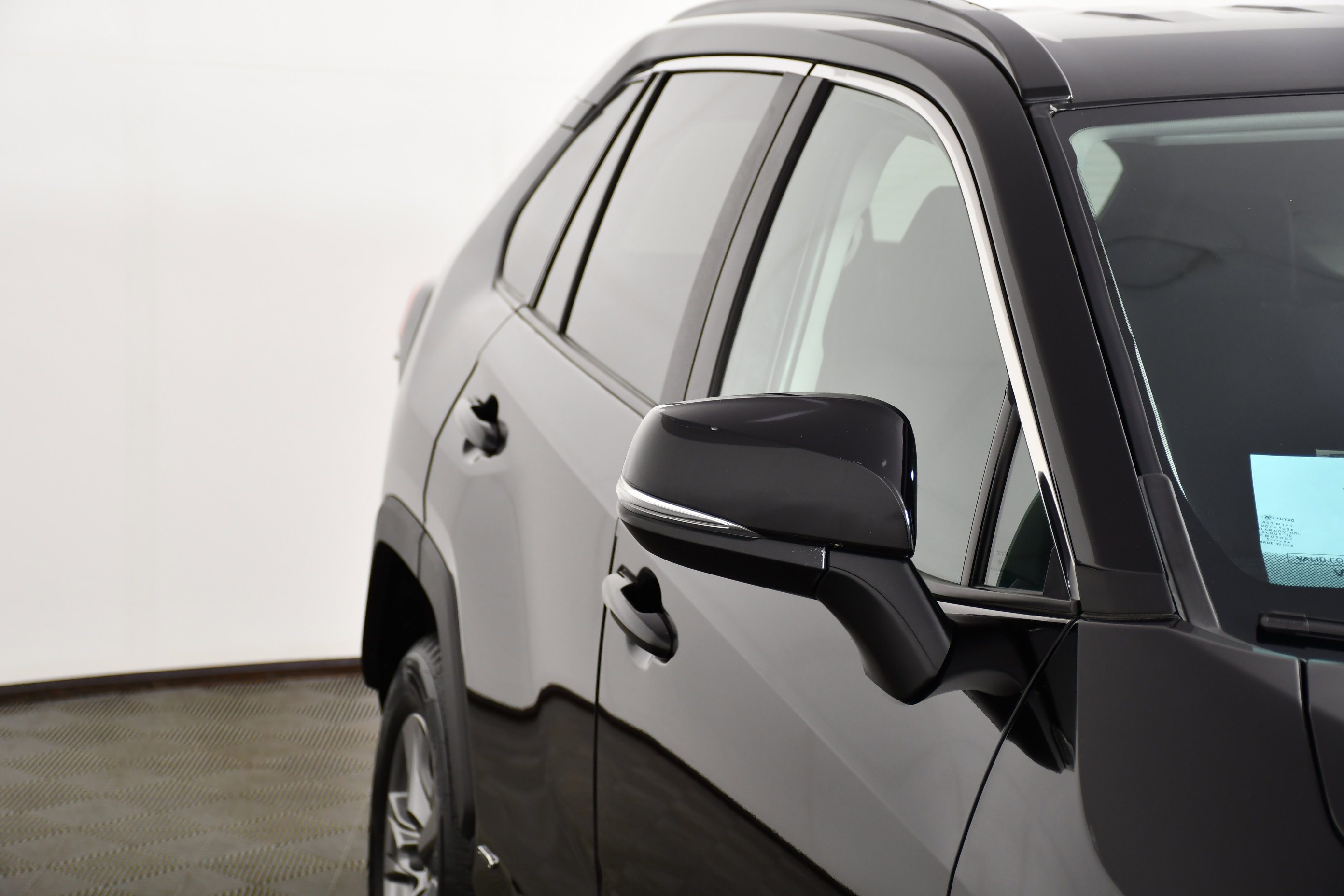 Used 2024 Toyota RAV4 LE AWD/4WD image 14