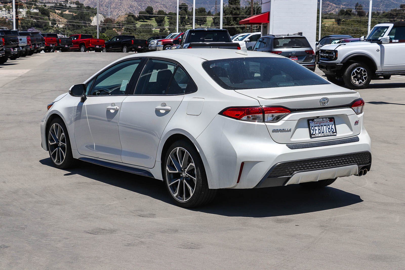Certified 2021 Toyota Corolla SE w/ Carpet Mat Package (TMS) FWD image 5