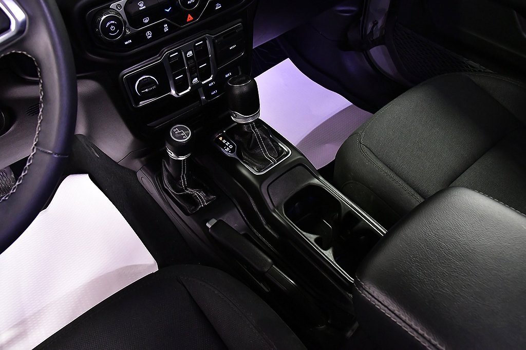 Used 2023 Jeep Wrangler Sahara image 20