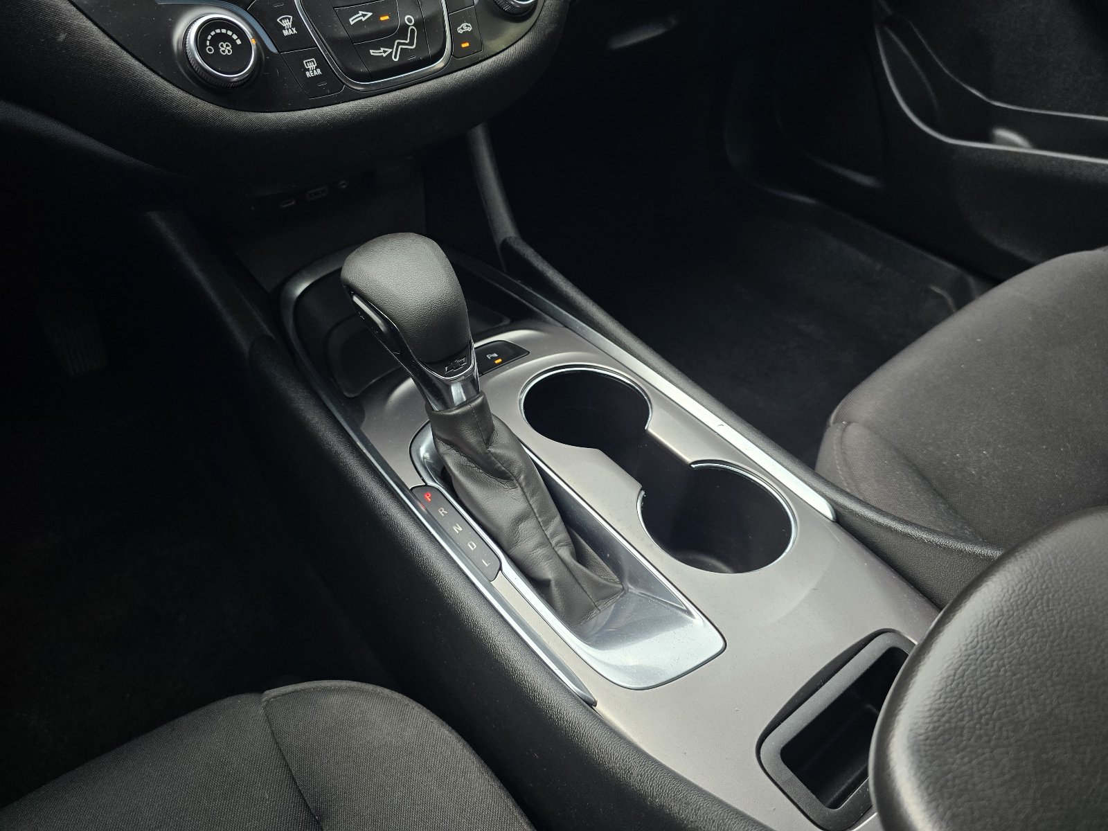 Used 2021 Chevrolet Malibu LS FWD image 17