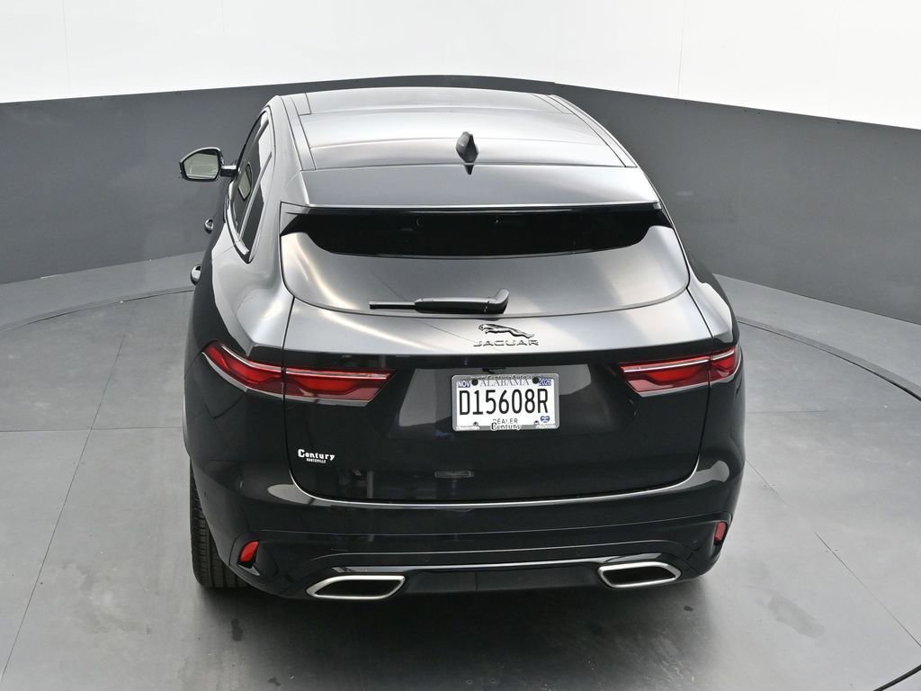 Certified 2025 Jaguar F-PACE R-Dynamic S image 32