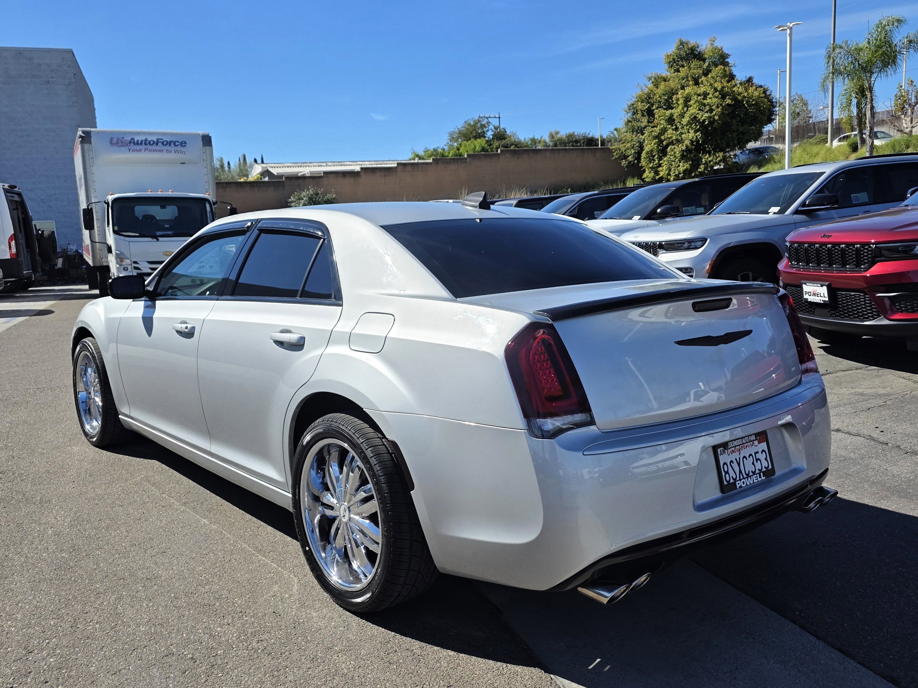 Used 2019 Chrysler 300 Touring w/ Sport Appearance Package image 3