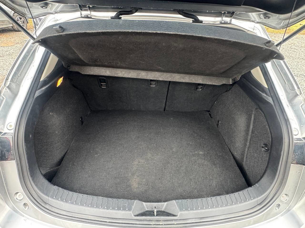 Used 2015 MAZDA MAZDA3 i Touring w/ Technology Package image 21