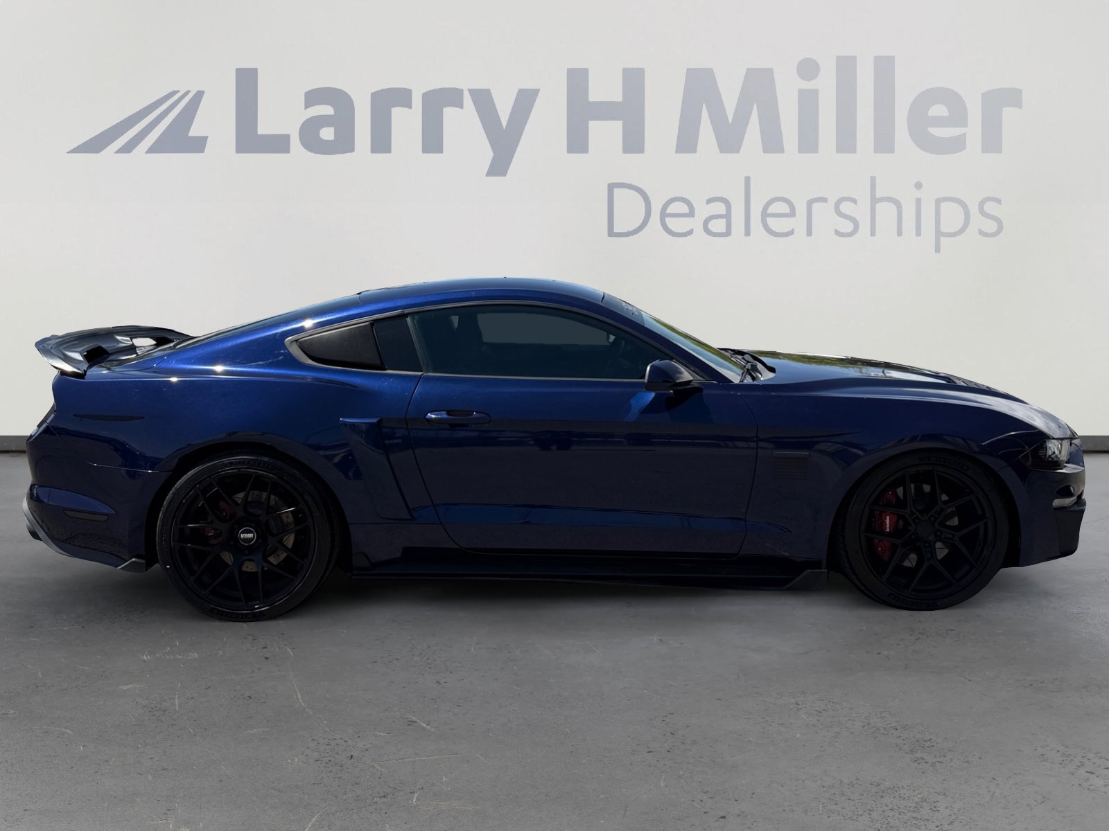 Used 2018 Ford Mustang GT w/ Enhanced Security Package RWD image 6