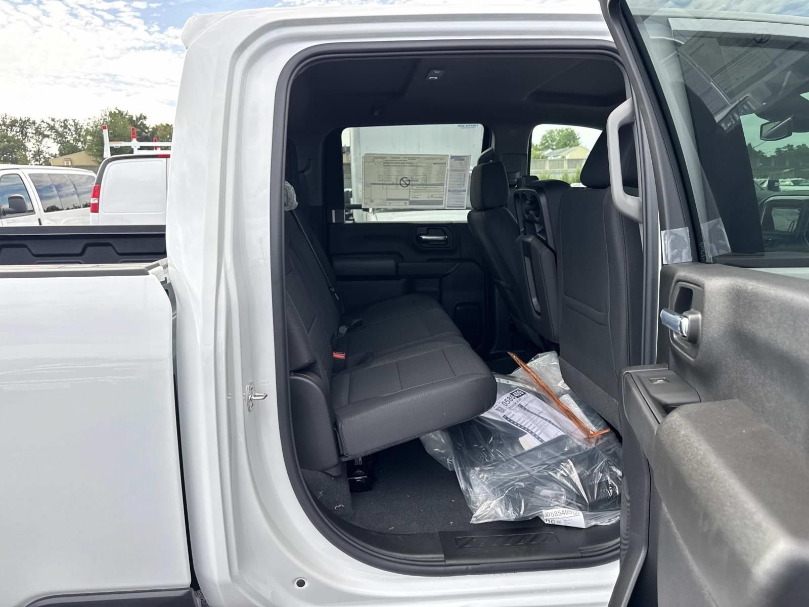 New 2026 Chevrolet Silverado 2500 Custom w/ Custom Value Package AWD/4WD image 12