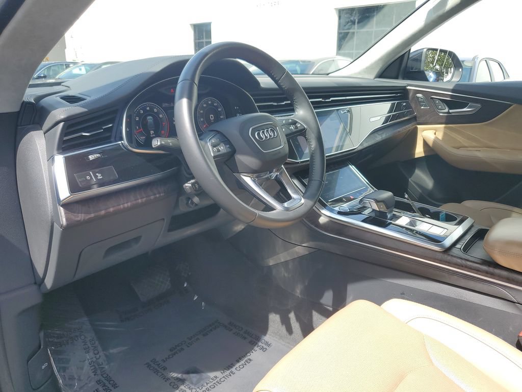 Used 2019 Audi Q8 Prestige w/ Luxury Package AWD/4WD image 24
