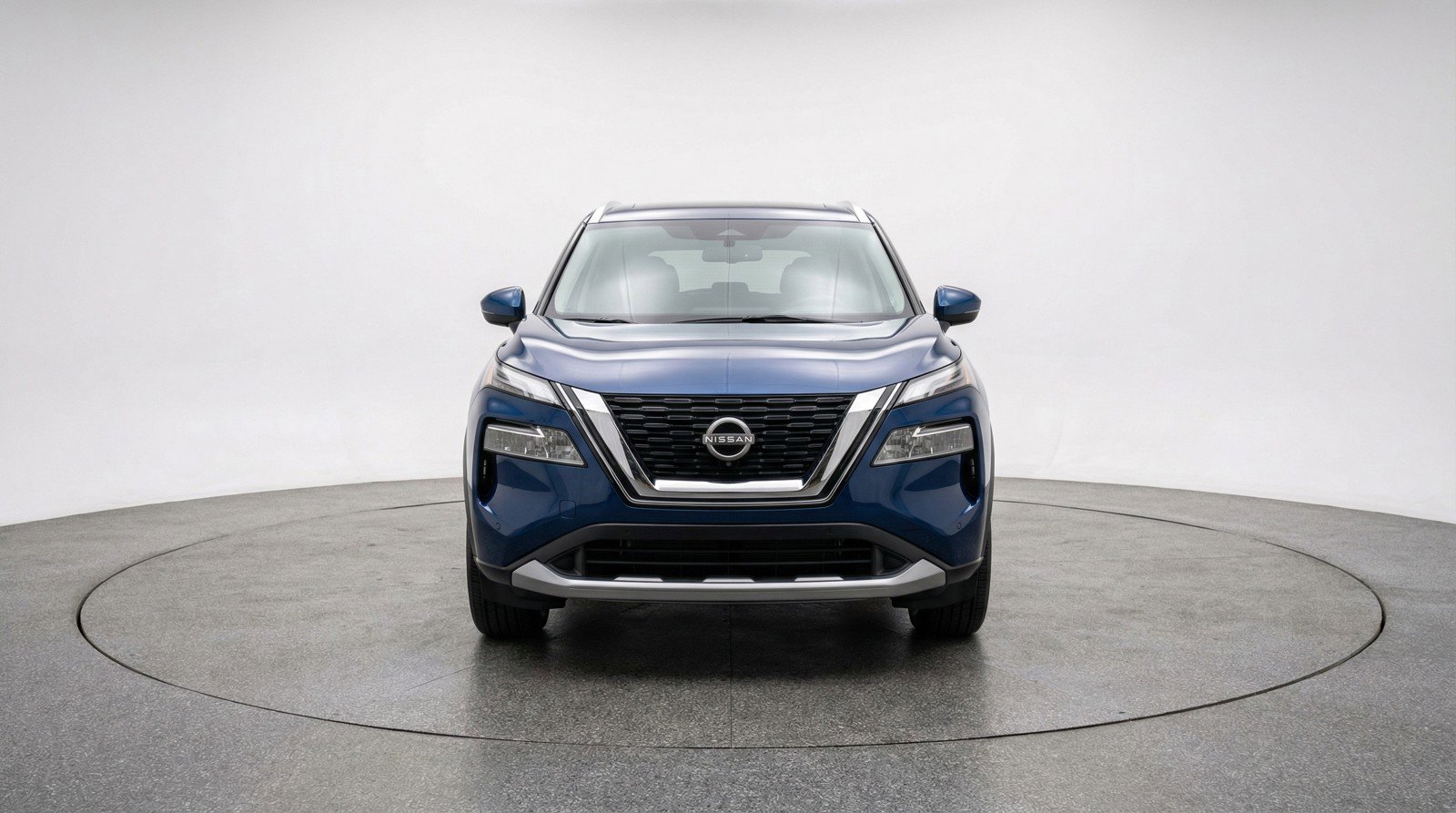 Used 2025 Nissan Rogue SV image 2