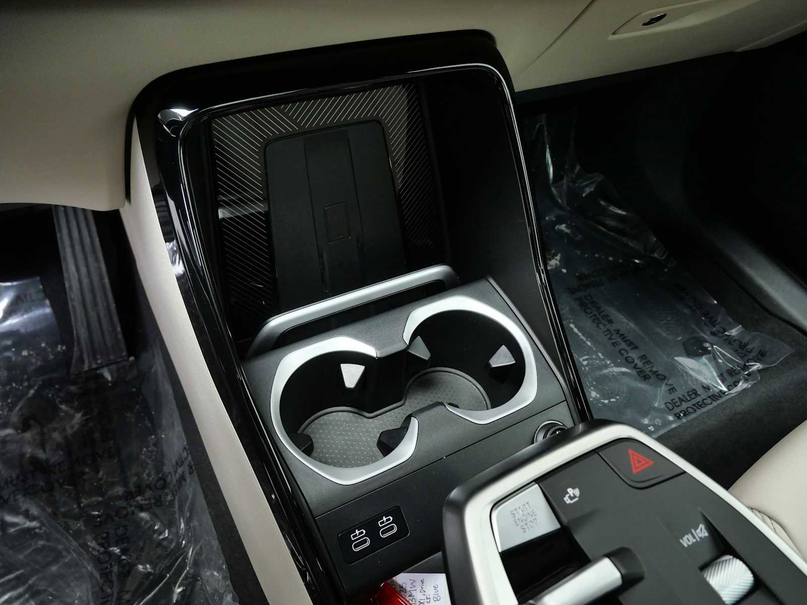 Used 2025 BMW X1 xDrive28i w/ Convenience Package image 23