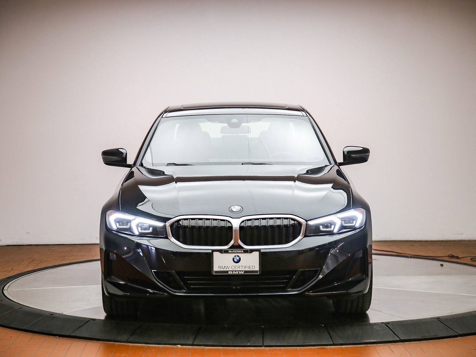 Certified 2023 BMW 330i Sedan w/ Premium Package RWD image 7