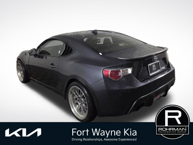 Used 2016 Scion FR-S RWD image 9