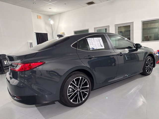 Used 2026 Toyota Camry XLE AWD/4WD image 13