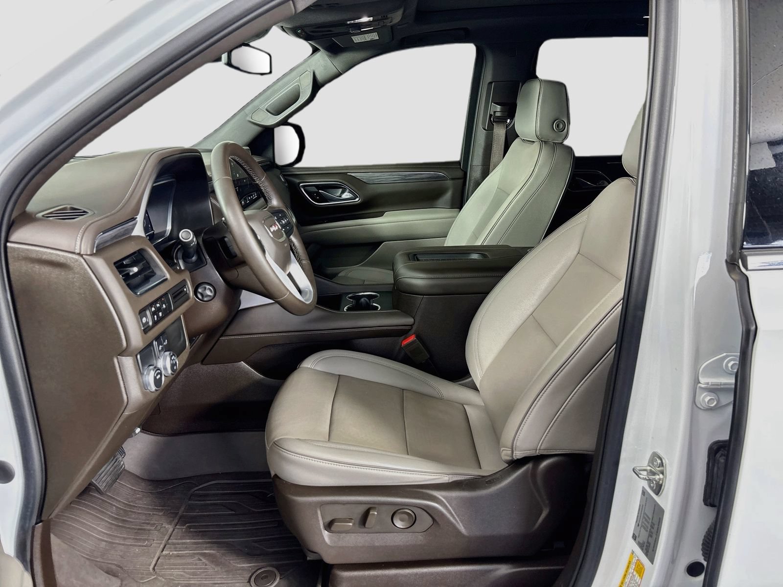 Used 2023 GMC Yukon SLT w/ SLT Luxury Package RWD image 22