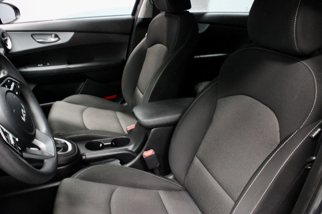 Used 2023 Kia Forte LXS FWD image 23