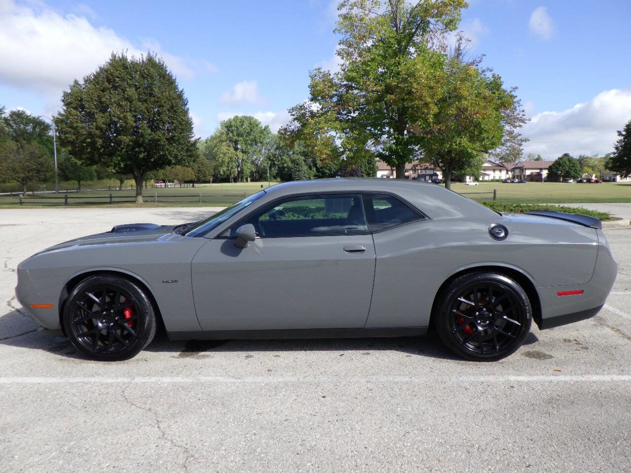 Used 2018 Dodge Challenger R/T Plus image 8