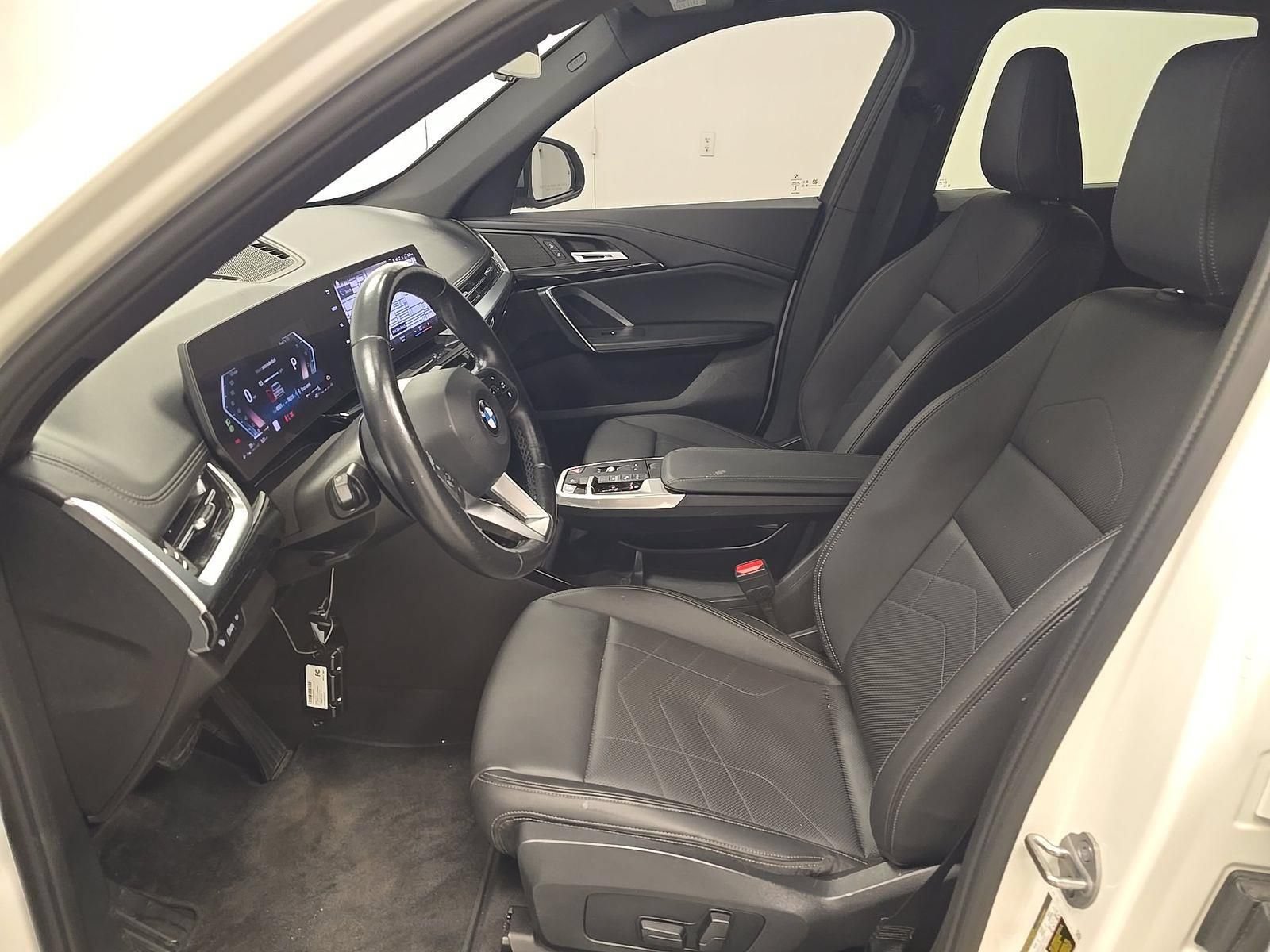 Used 2023 BMW X1 xDrive28i w/ Convenience Package AWD/4WD image 7
