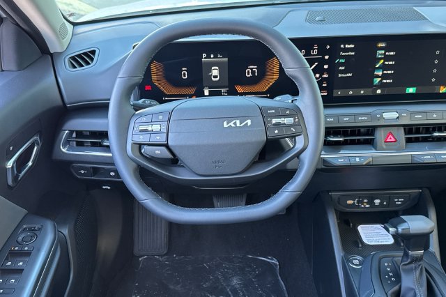 New 2026 Kia K4 EX FWD image 17