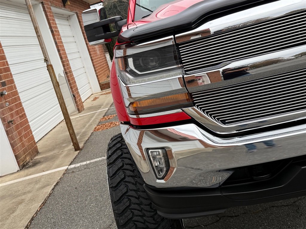 Used 2019 Chevrolet Silverado 1500 LT w/ All Star Edition image 12