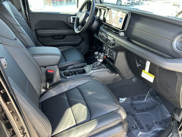 New 2026 Jeep Gladiator Sport AWD/4WD image 12