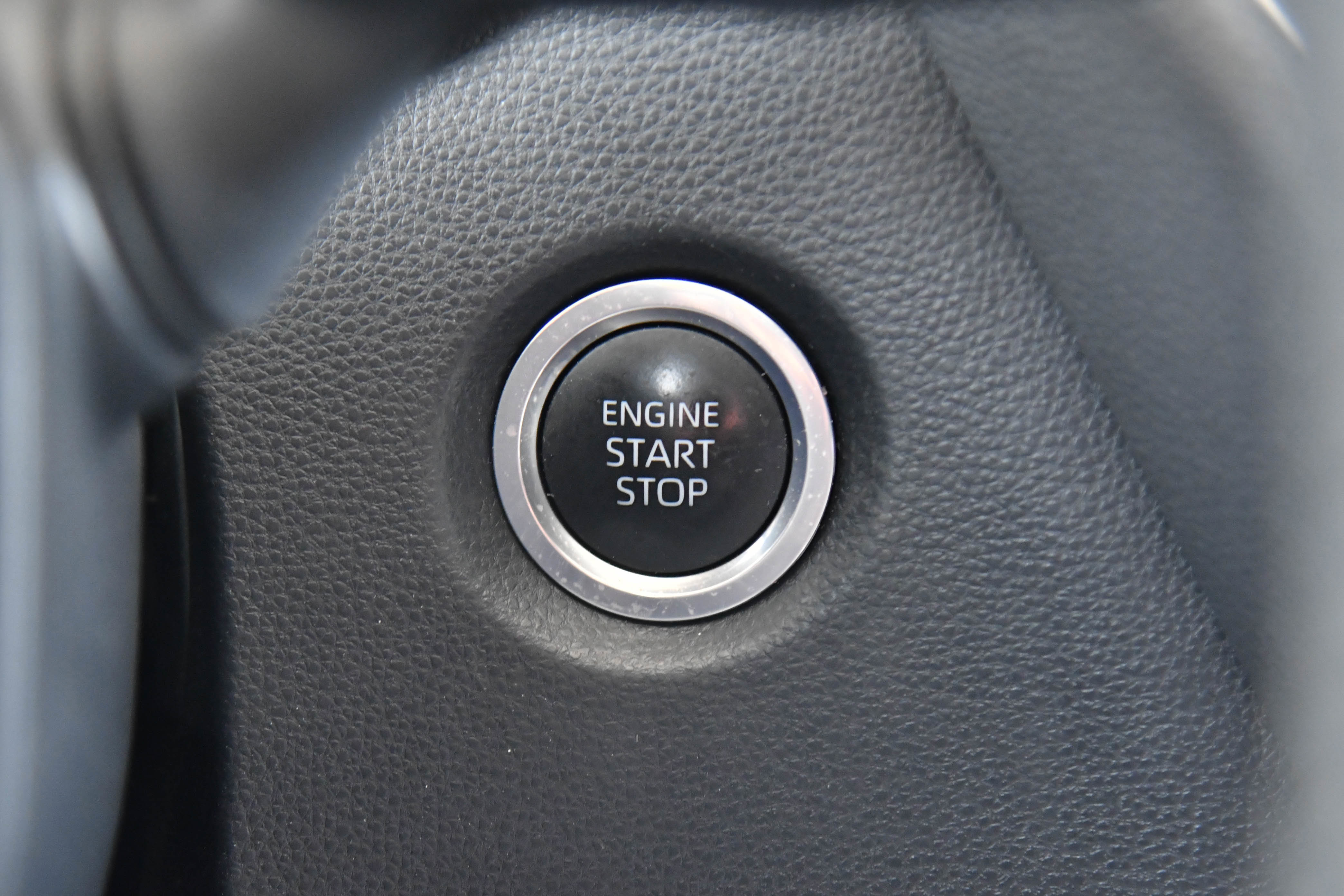 Used 2024 Toyota Corolla SE w/ SE Package FWD image 30